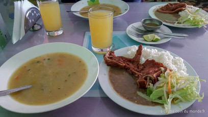 La soupe fait partie d'un plat typique du Pérou