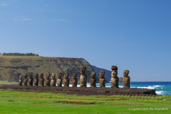les 15 moais sur le site de Tongariki