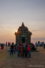 coucher de soleil au temple Candi Ijo, pres de Prambanan