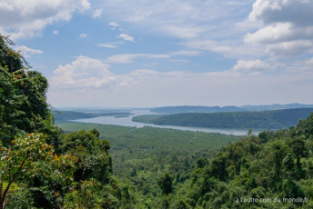 Deux jours de treks dans la jungle des Cardamones