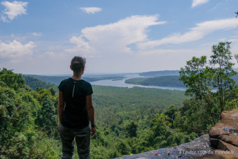 Deux jours de treks dans la jungle des Cardamones