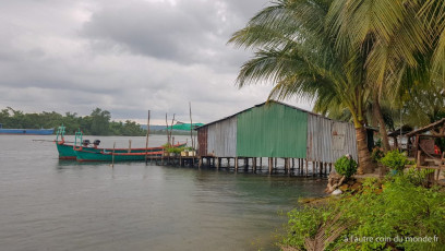 Deux jours de treks dans la jungle des Cardamones