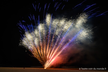 Le feu d'artifice du nouvel an à perth city beach