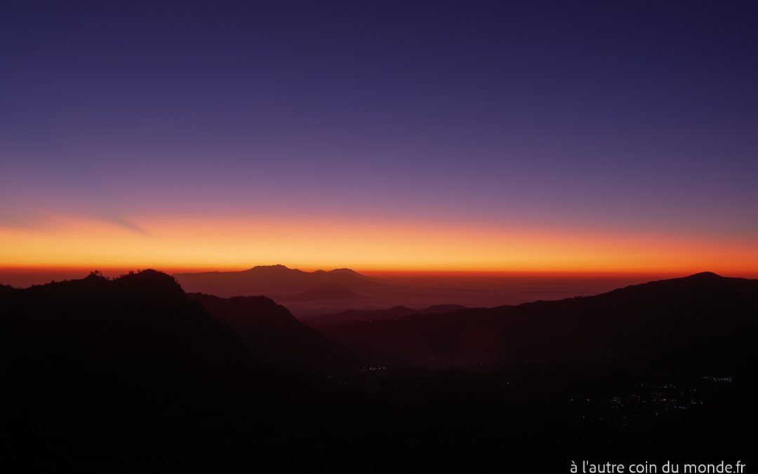 Lever de soleil sur le mont Bromo